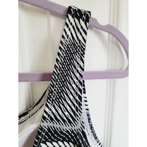 Brand Unknown 12/14 One-Piece Black and White Swimsuit Padded Cups Stretch Vtg - Picture 5 of 7